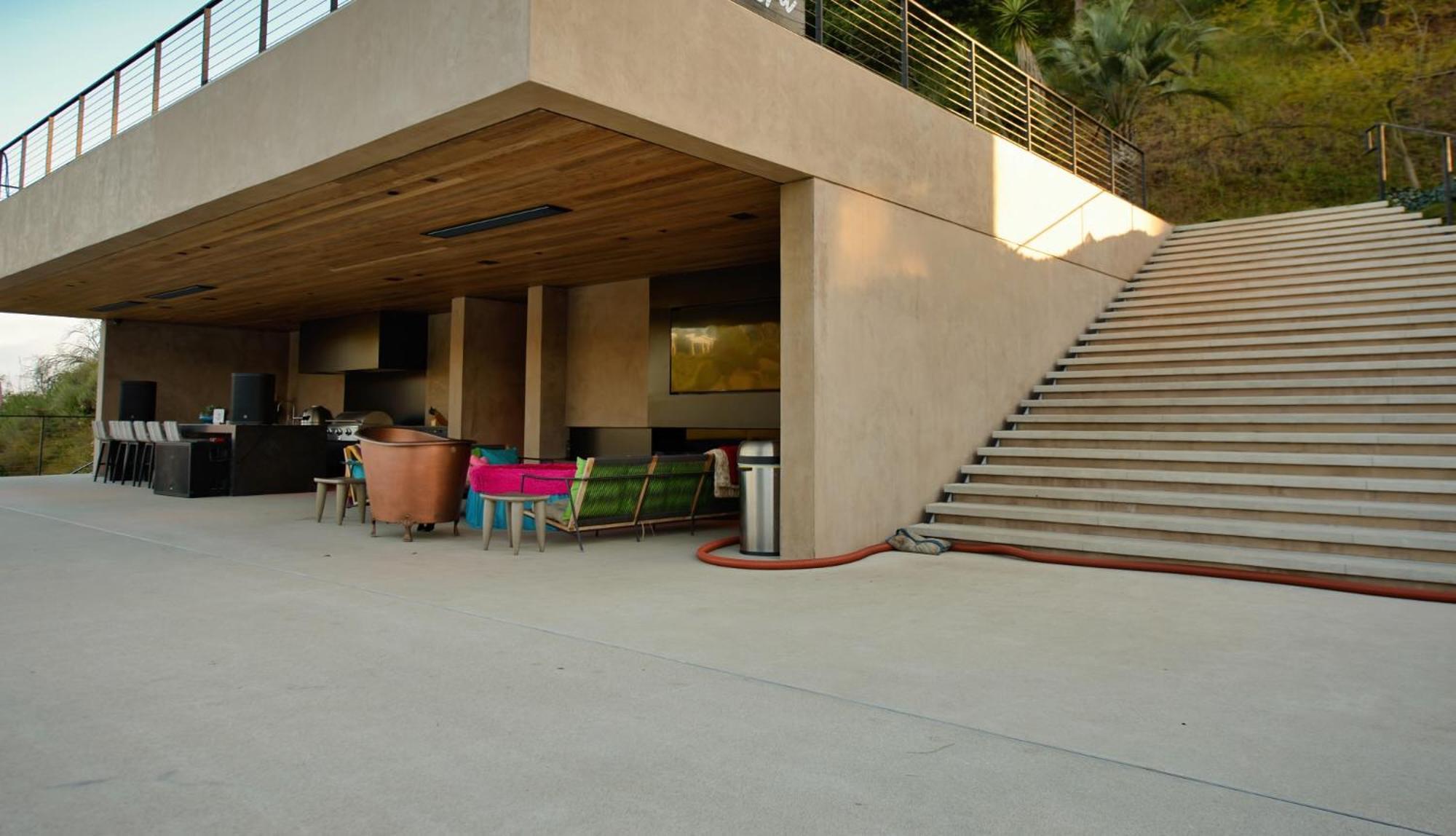 Modi Nochi Villa - Los Angeles — Photos 1